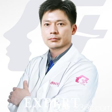 杨东旭，施尔美微整形主任