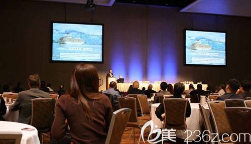 参加植发学术交流大会 参加植发学术交流大会