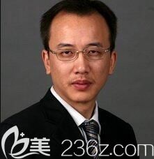 徐辉，口腔医生