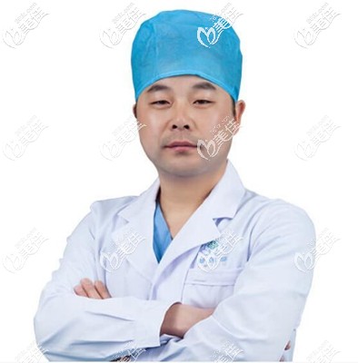 合肥碧莲盛植发医生刘举利