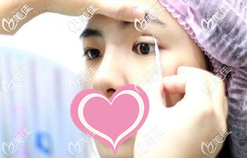 双眼皮手术面诊中 双眼皮手术面诊中