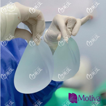 泰国艺术医院假体隆胸价格 泰国艺术医院假体隆胸价格