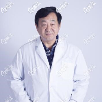 张泉，媚眼医疗特聘医生