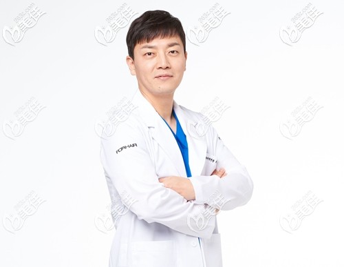 韩国forhair毛发移植的崔尚英院长