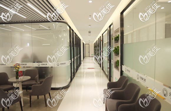 牙冠家口腔善于做半口/全口等疑难种植牙 牙冠家口腔善于做半口/全口等疑难种植牙