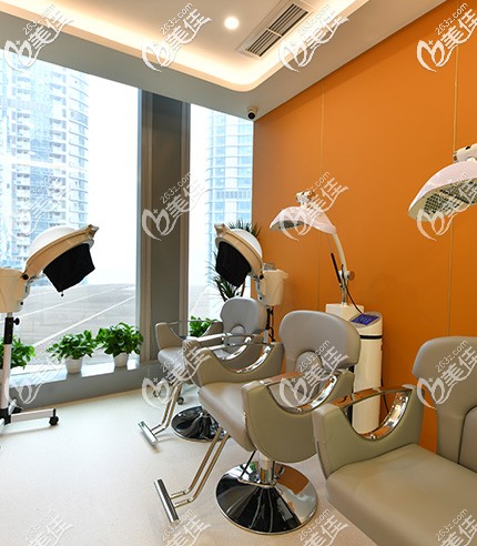 成都丝恒植发先进的仪器设备 成都丝恒植发先进的仪器设备