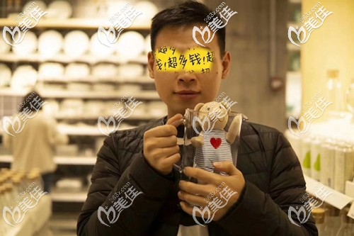 岱高发际线种植术后效果图