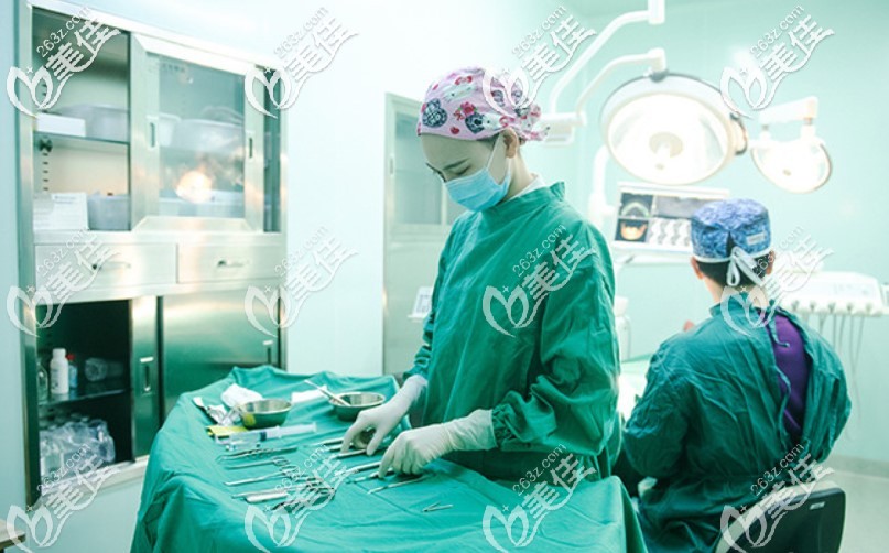 成佳牙博士口腔手术室 成佳牙博士口腔手术室