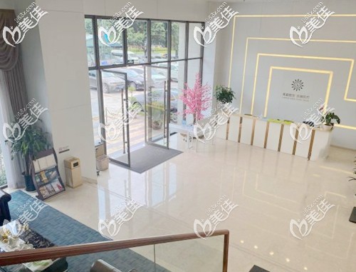 院内舒适宽敞的诊疗环境 院内舒适宽敞的诊疗环境