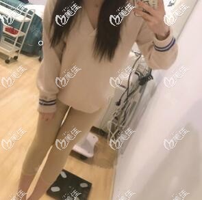 大腿+臀部吸脂3个月照片