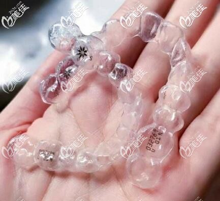 隐适美隐形牙套 隐适美隐形牙套