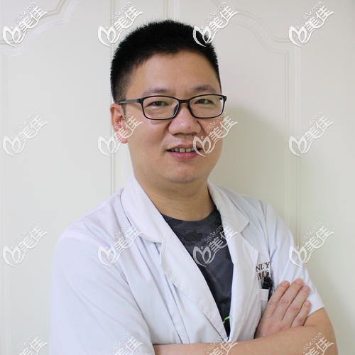 游凤军医生为我设计了周密的手术方案