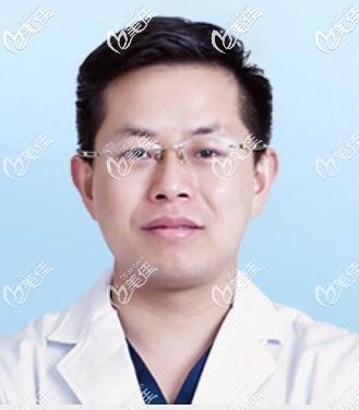 王明 美奥口腔种植医师 王明 美奥口腔种植医师