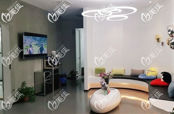 南京月牙儿舒适的休息区环境 南京月牙儿舒适的休息区环境