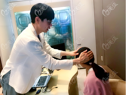 我去韩国雕刻医院做的骨水泥后脑勺填充手术