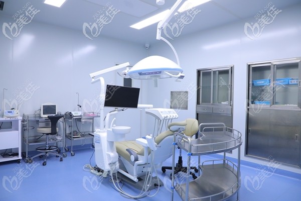北京中诺第二口腔医院的万级层流手术室