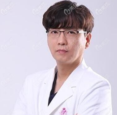 韩国磨骨医生张柱允