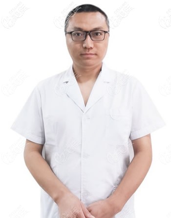 福州格莱美口腔科主治医师王利勤