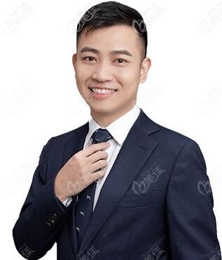 广州增城区华医口腔黄跃