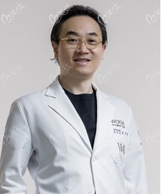 韩国WOOA整形外科医院金祐正代表院长