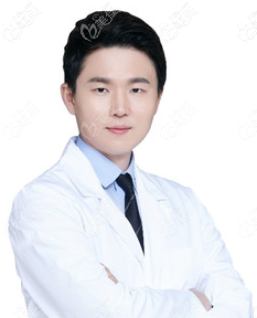 韩国WOOA妩阿整形外科医院李相炫院长