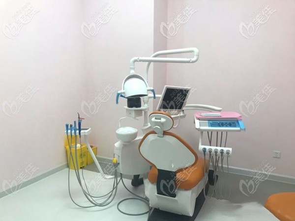 诚致美口腔牙椅设备 诚致美口腔牙椅设备