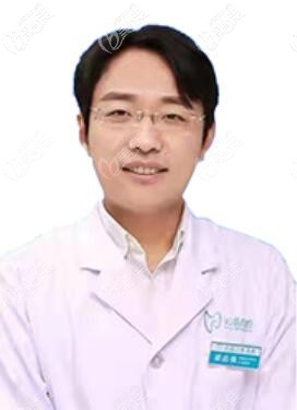 洛阳济仁口腔院长梁启超