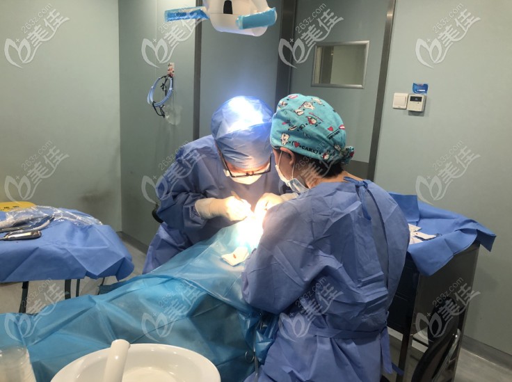 种植牙手术过程 种植牙手术过程