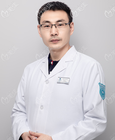 西安林牙立齿口腔正畸医生林杨 西安林牙立齿口腔正畸医生林杨