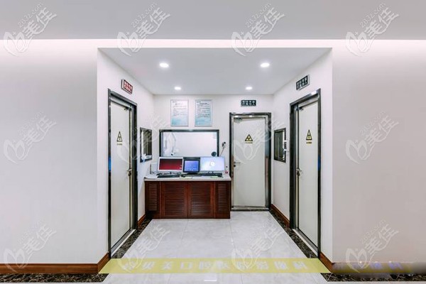 亮贝美医院的拍片室 亮贝美医院的拍片室