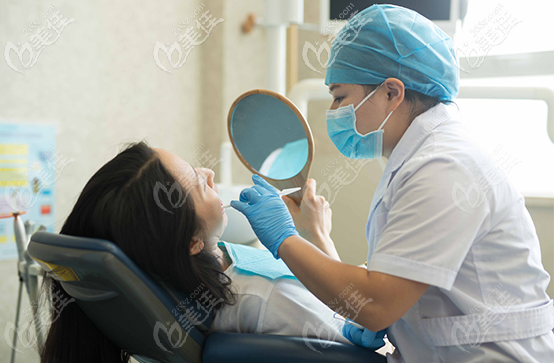 杭州格莱美口腔医院蓝海慧医生牙齿矫正过程图