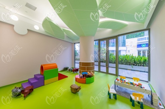 儿童游玩处 儿童游玩处
