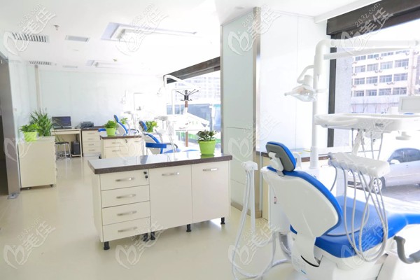 恒伦口腔诊室 恒伦口腔诊室
