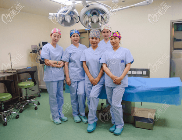 北京童仁医疗美容门诊部医生 北京童仁医疗美容门诊部医生