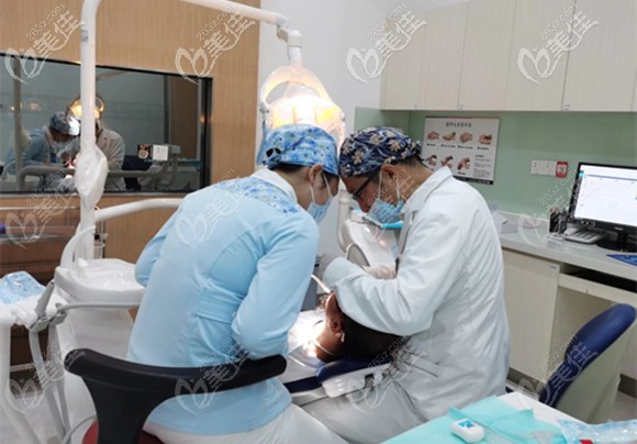 在广州三仁口腔做即刻种植牙过程