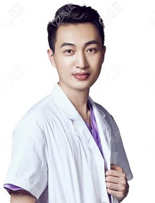 北京俏中关医美王彦驰医生