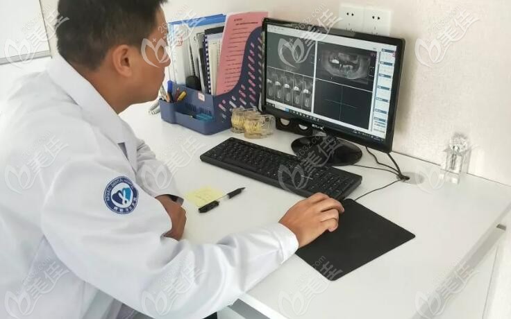 杜文华<span style=