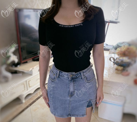 现在都可以穿上S码的衣服了