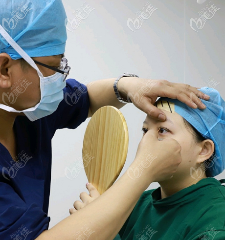 广州可玉整形张克医生双眼皮设计中 广州可玉整形张克医生双眼皮设计中