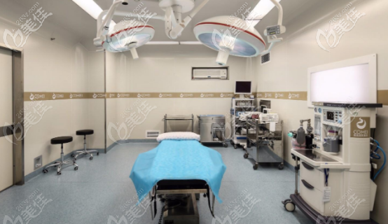 我做自体脂肪隆胸的手术室