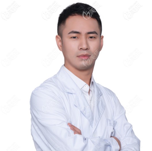 ，成都美辰星耀医疗美容院长谢良波