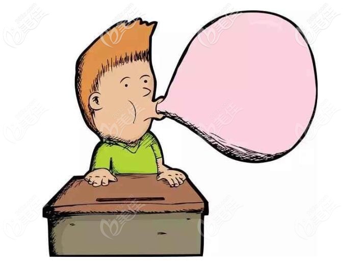 使用口香糖清洁口腔