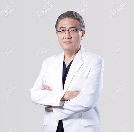 崔雄哲医生 崔雄哲医生