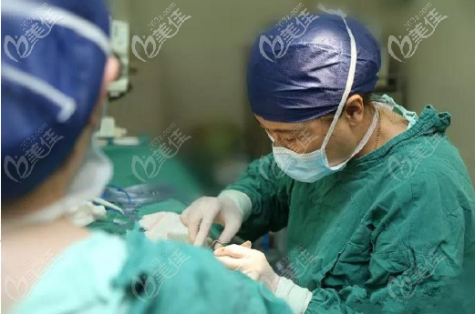 <!--<i data=20240703-sp></i>-->时光许黎平全切双眼皮案例手术中