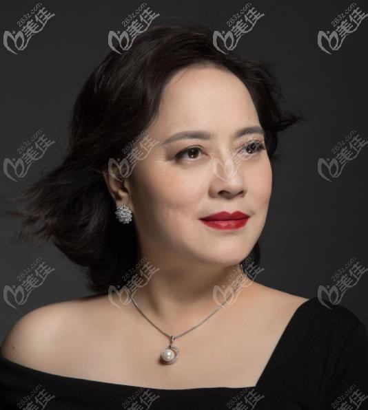 铜雀台整形集团金岚医生