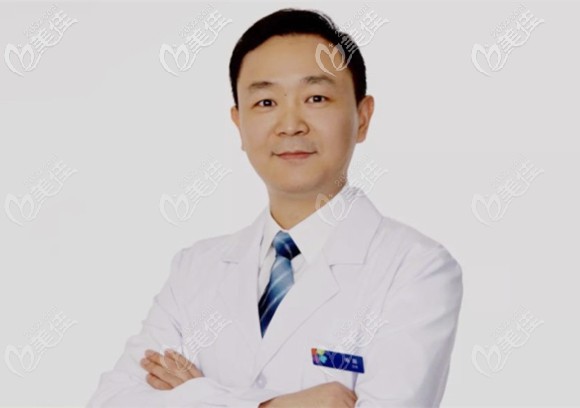 北京瑞泰口腔医院正畸科主任杨磊 北京瑞泰口腔医院正畸科主任杨磊