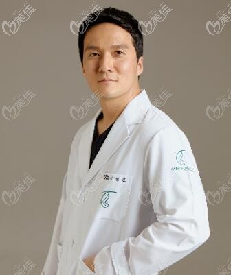 韩国多佳德整形外科医院代表院长李政勋