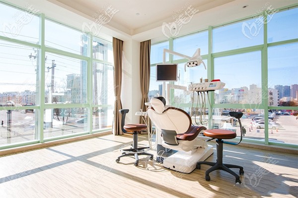 洁净明亮的独立诊室 洁净明亮的独立诊室