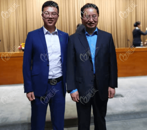 <!--<i data=20240703-sp></i>-->医生参会合照 <!--<i data=20240703-sp></i>-->医生参会合照