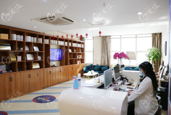 华美口腔环境图